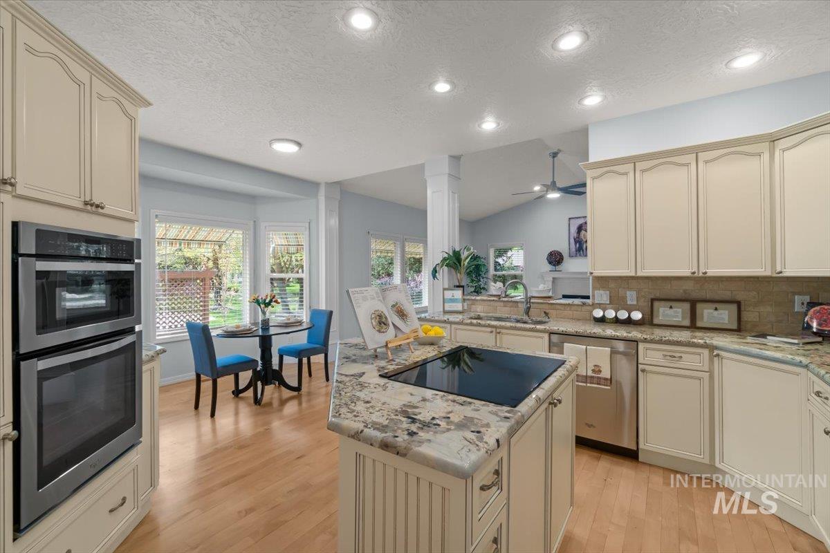 1815 N Princeton Way