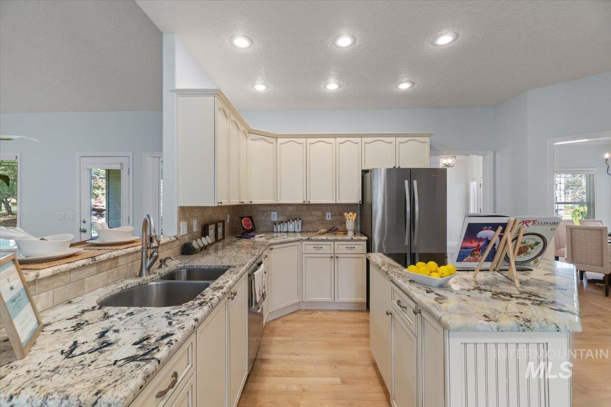 1815 N Princeton Way