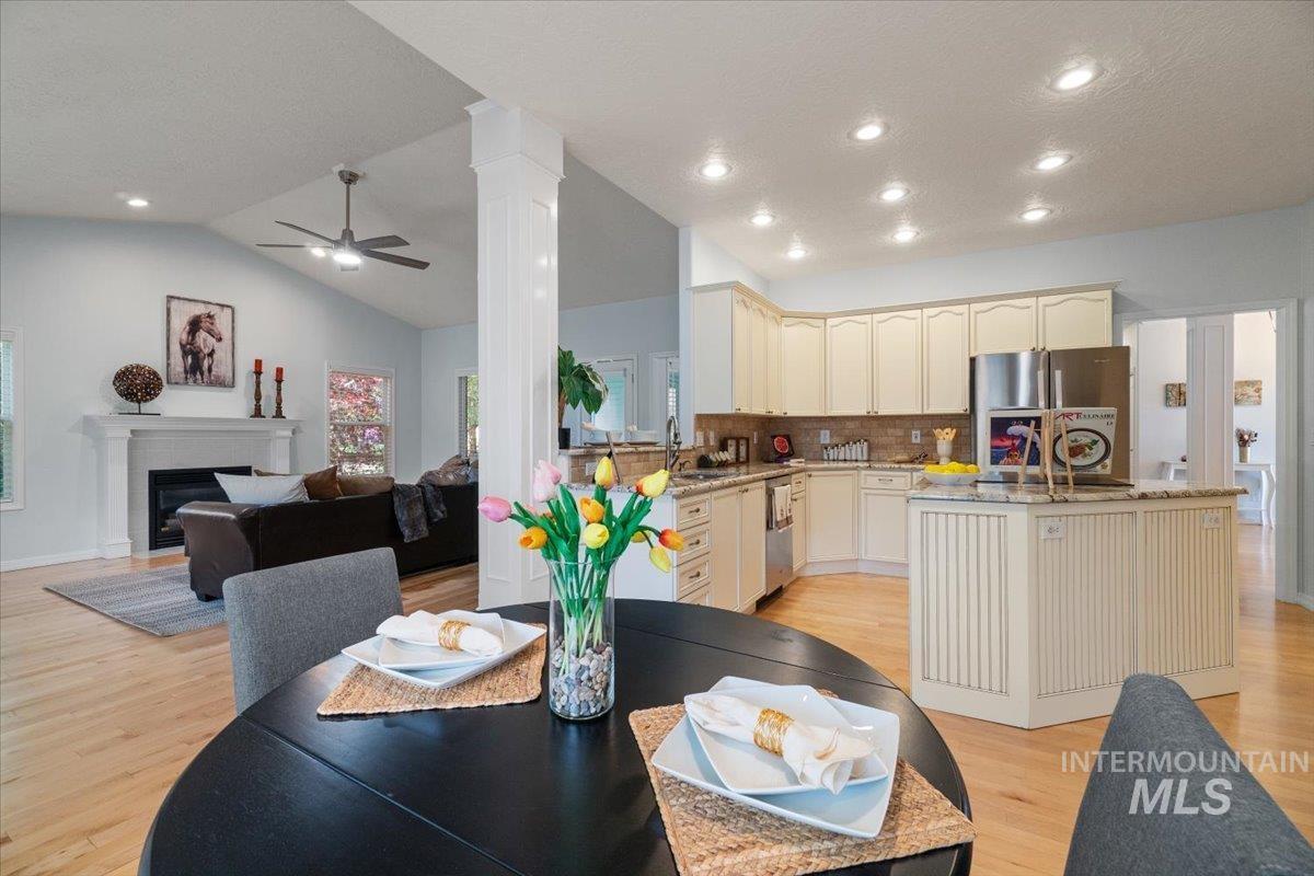 1815 N Princeton Way