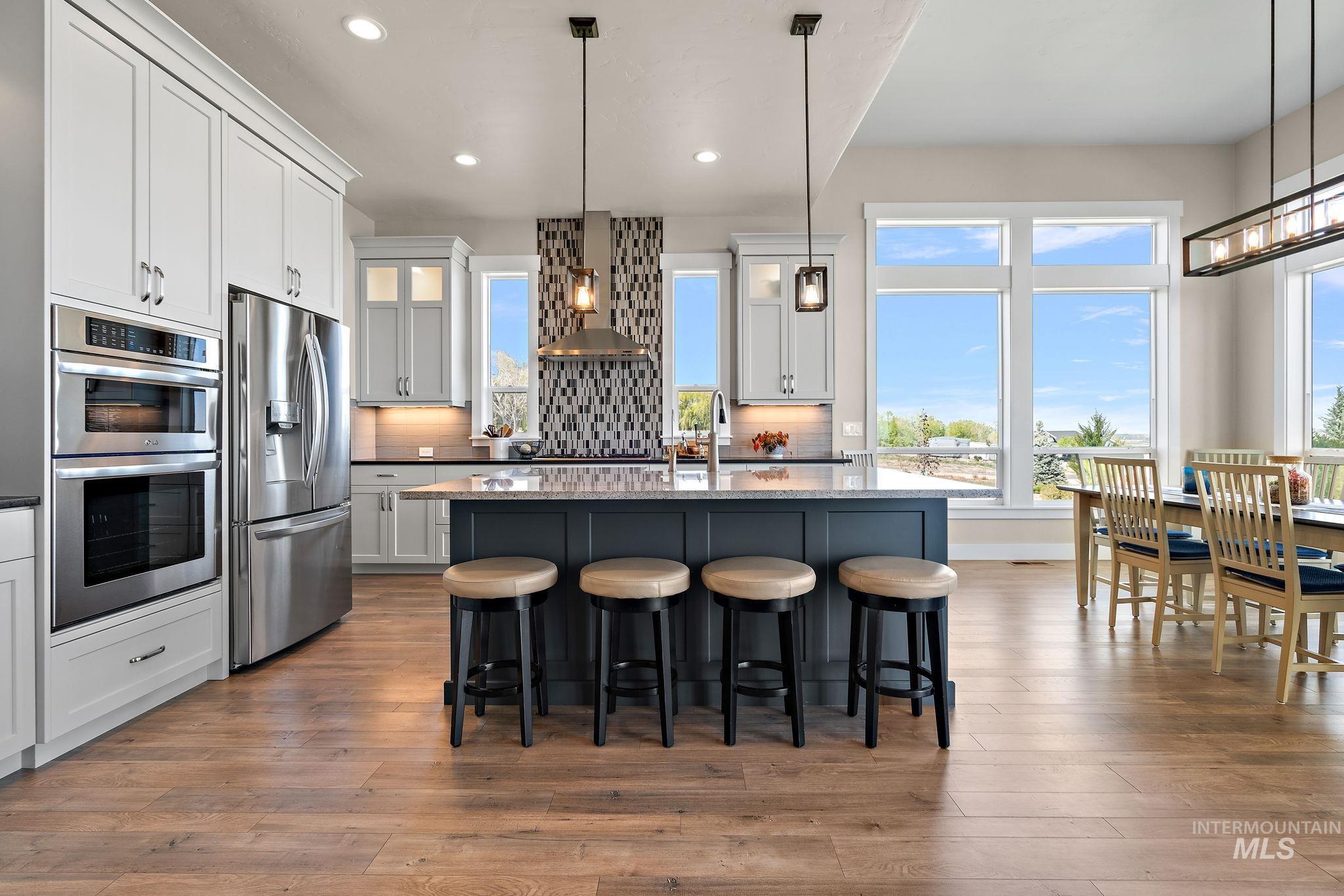 3022 Royal Vista Court
