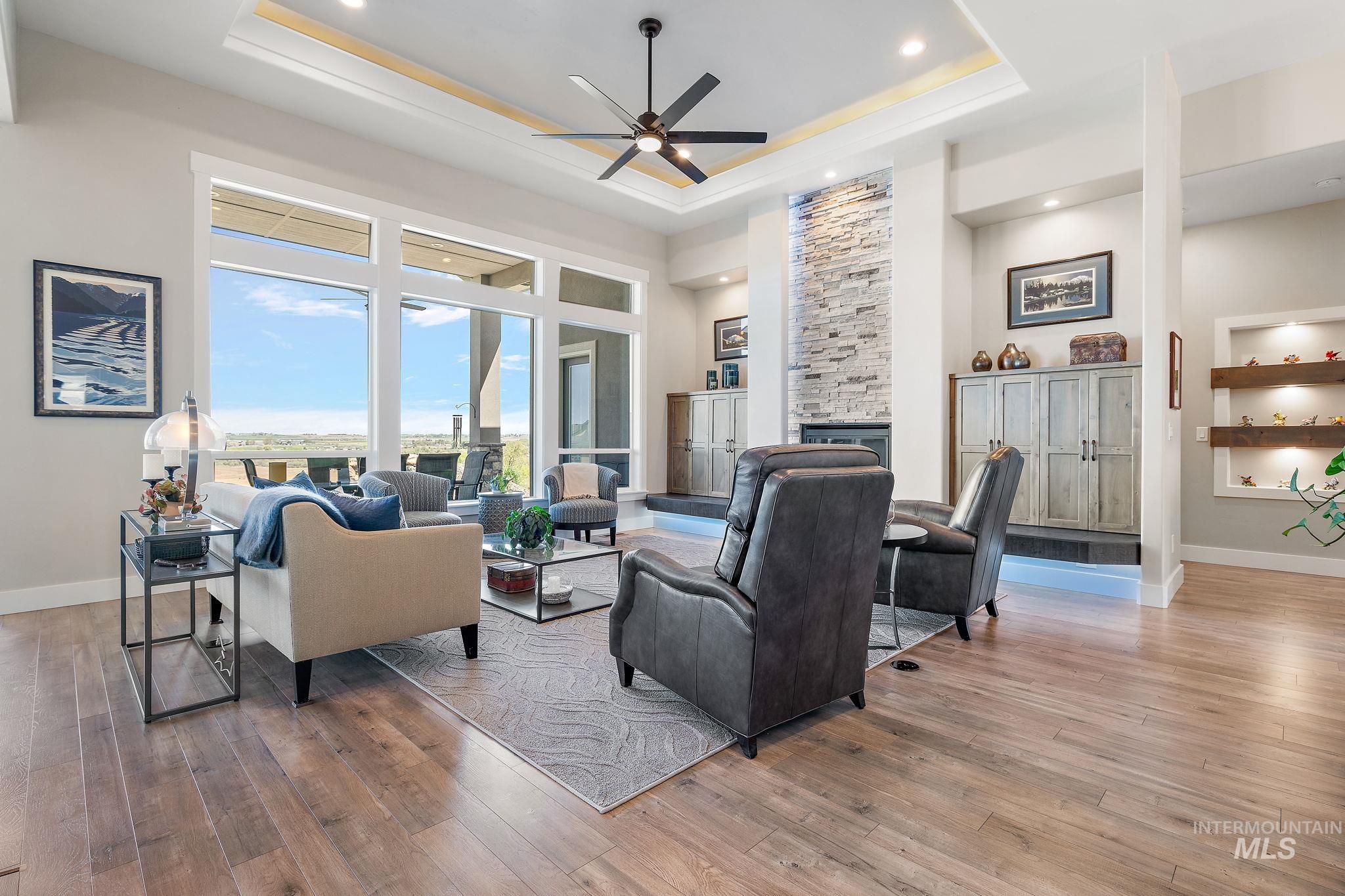 3022 Royal Vista Court