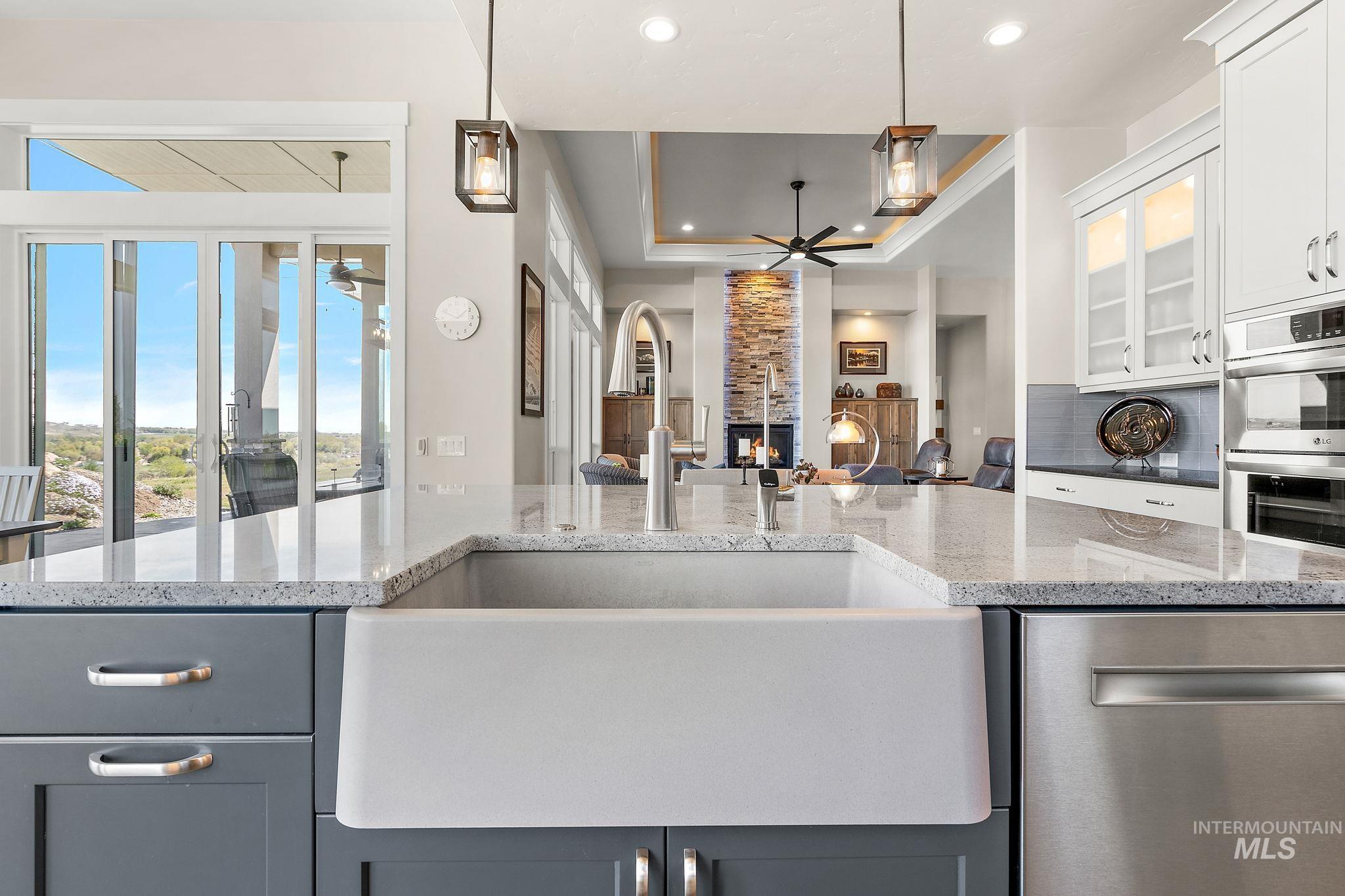 3022 Royal Vista Court