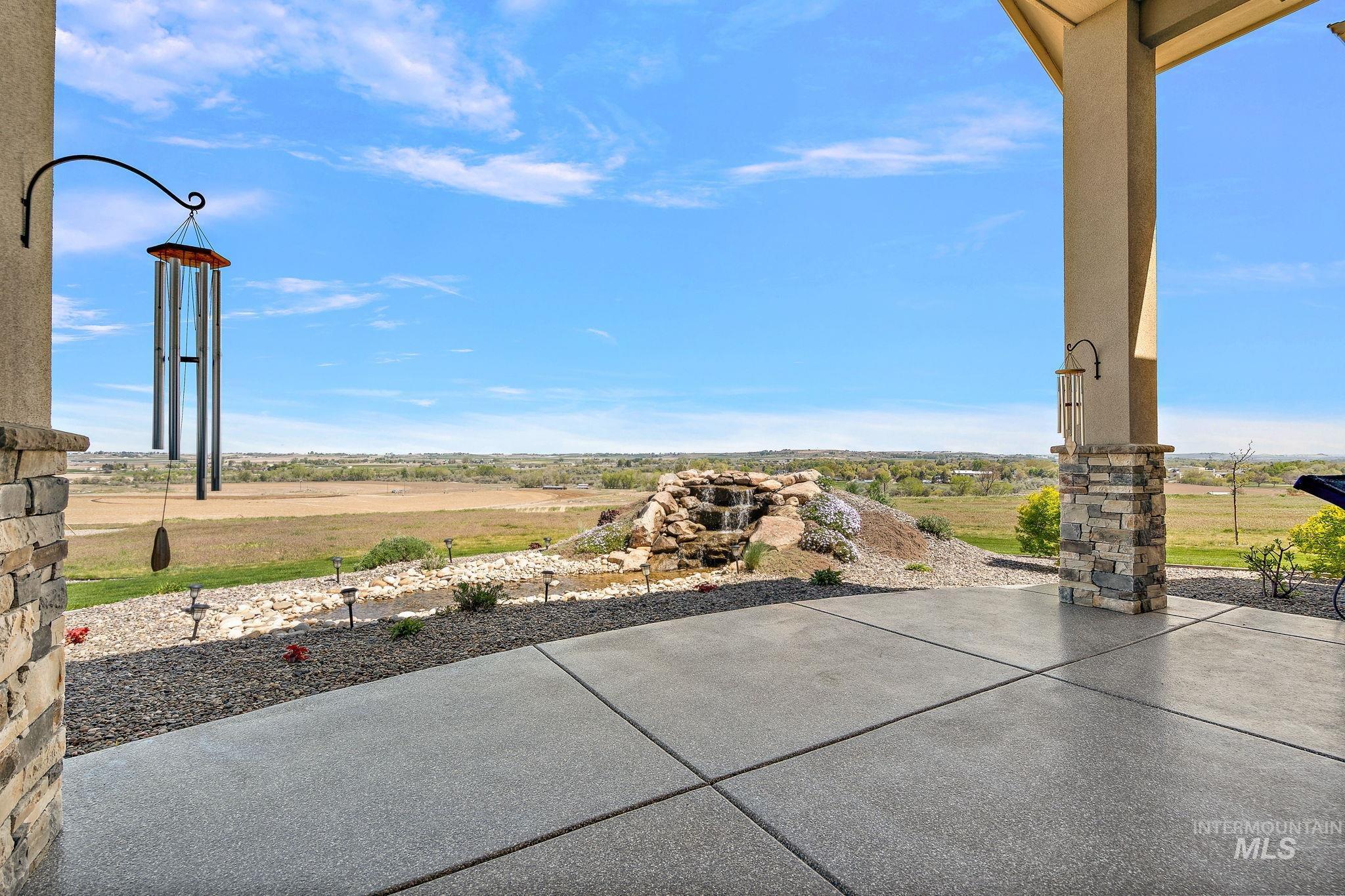 3022 Royal Vista Court