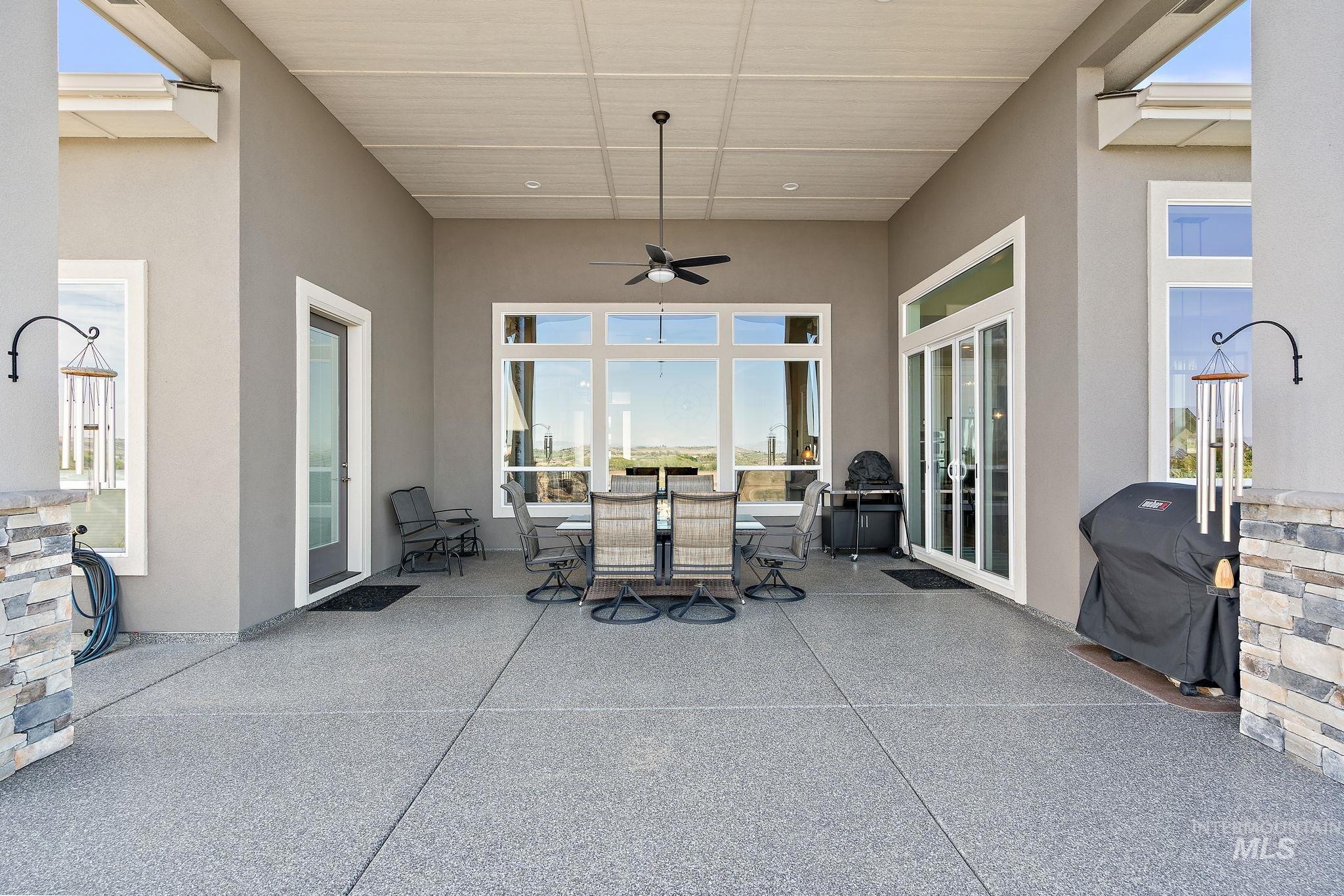 3022 Royal Vista Court