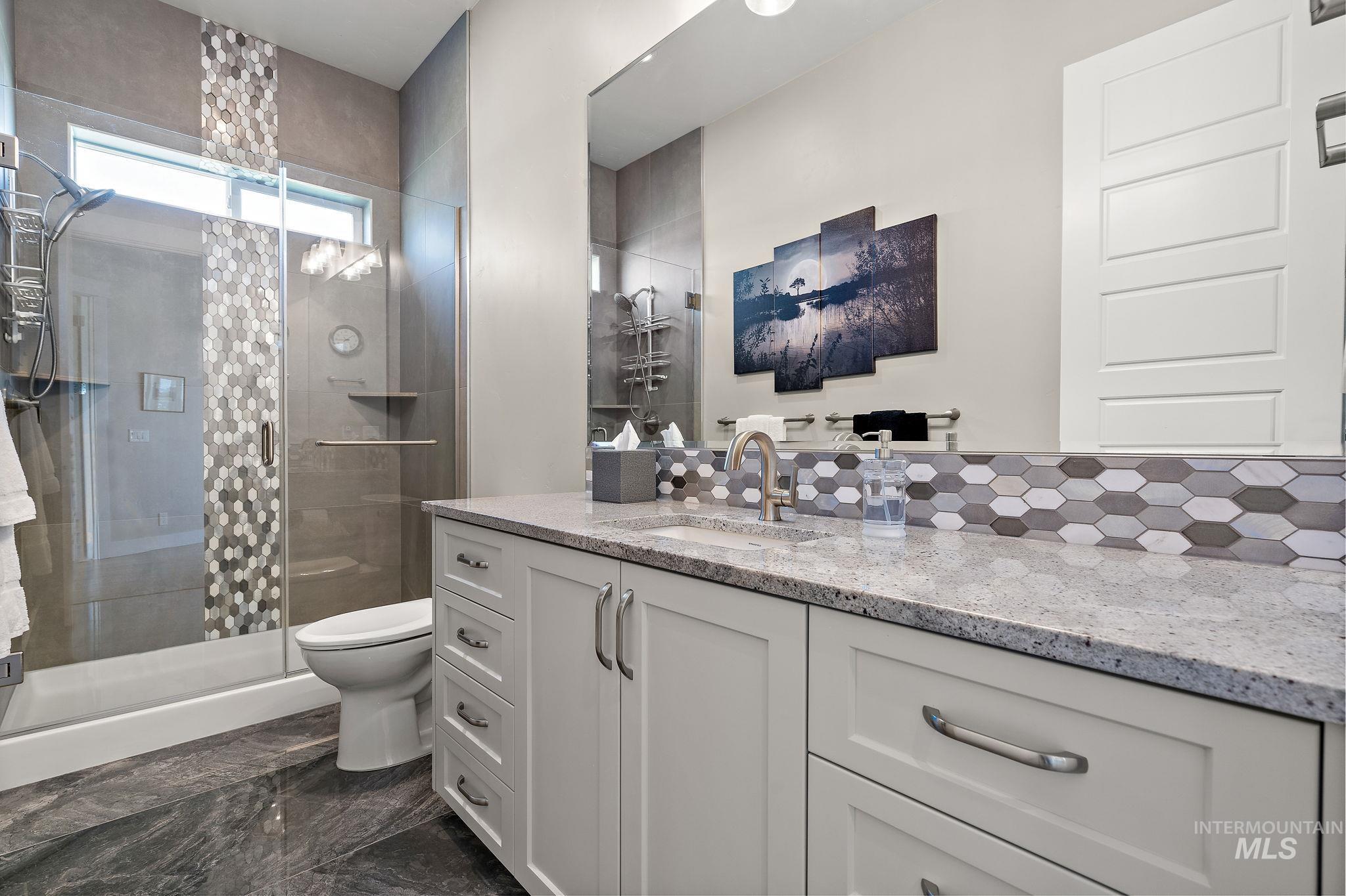 3022 Royal Vista Court