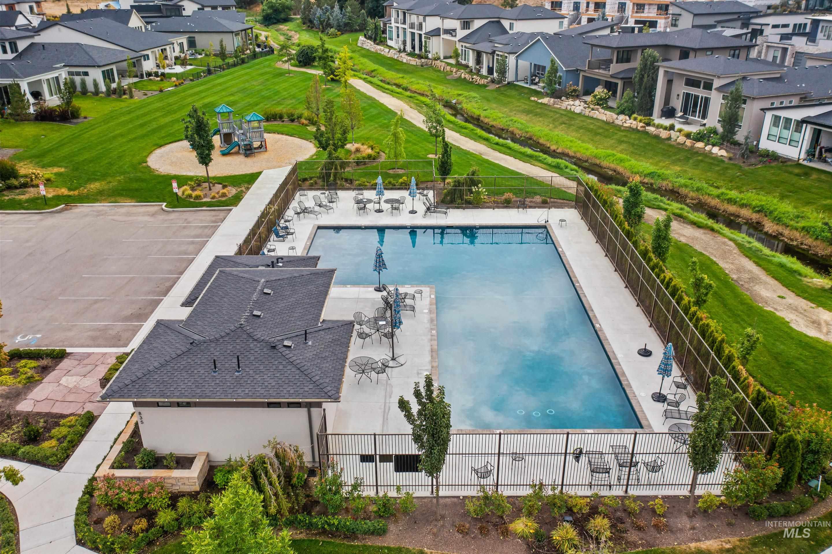 2481 S Creek Pointe Ln