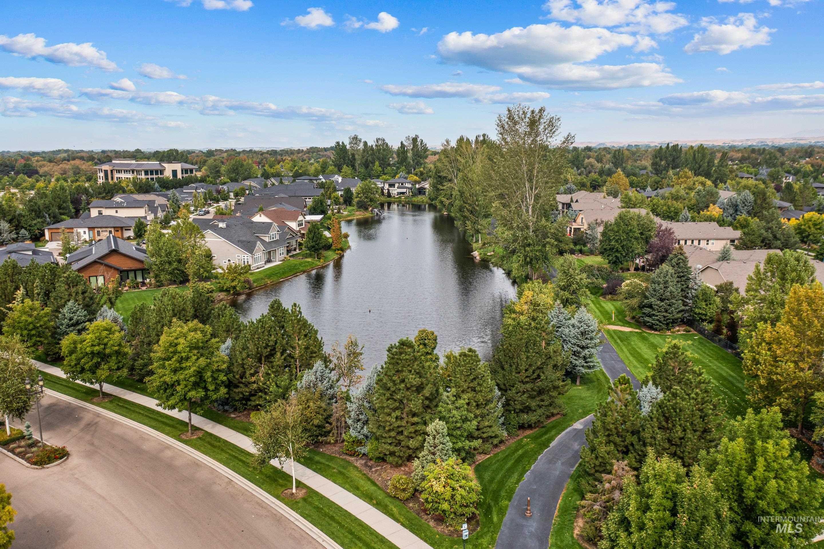 2481 S Creek Pointe Ln