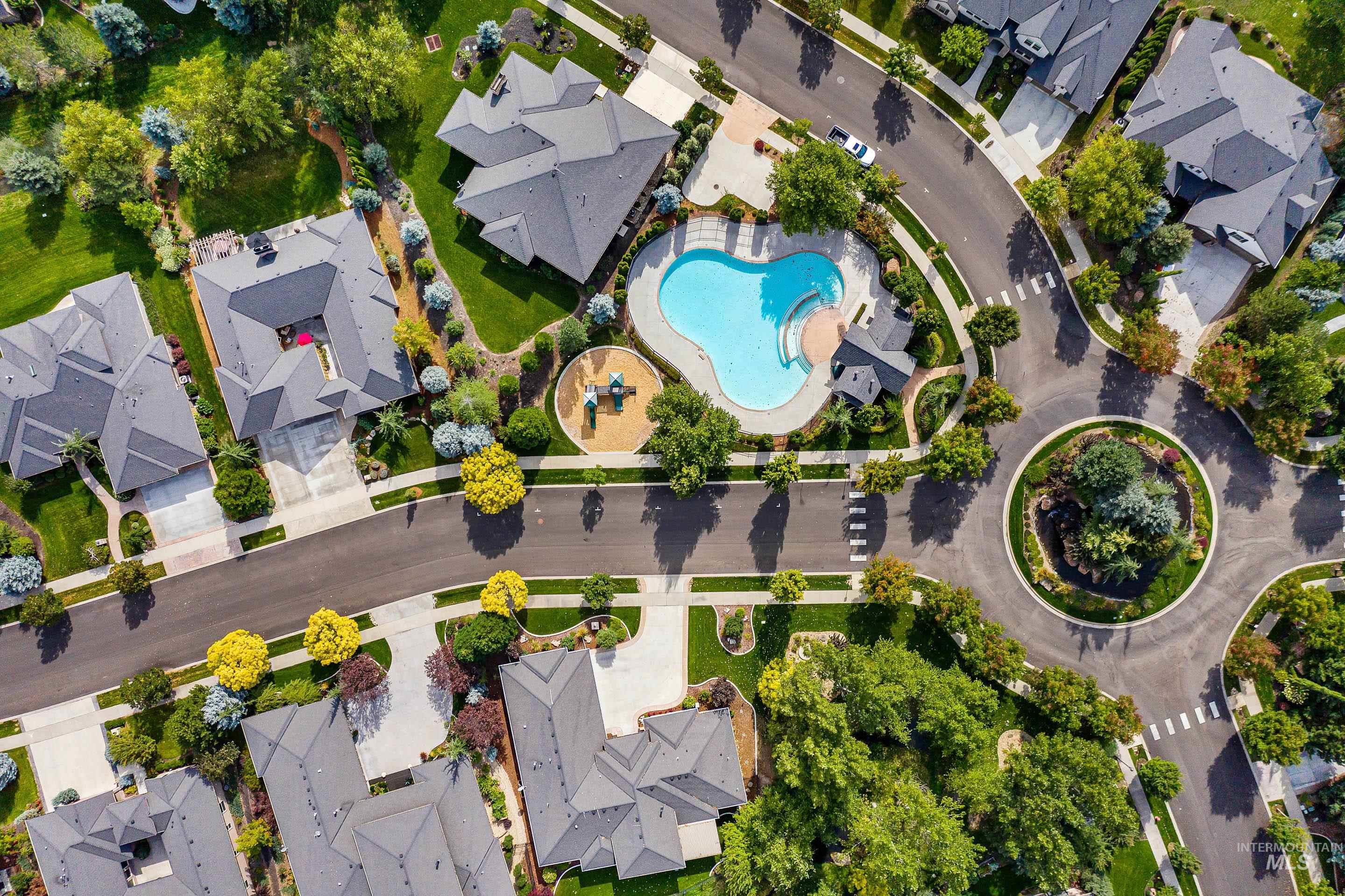 2481 S Creek Pointe Ln