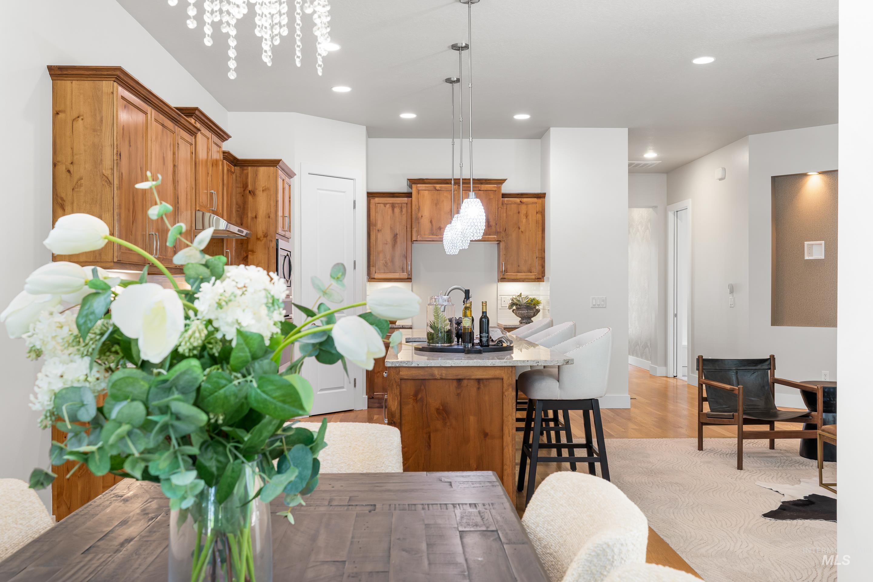 2481 S Creek Pointe Ln