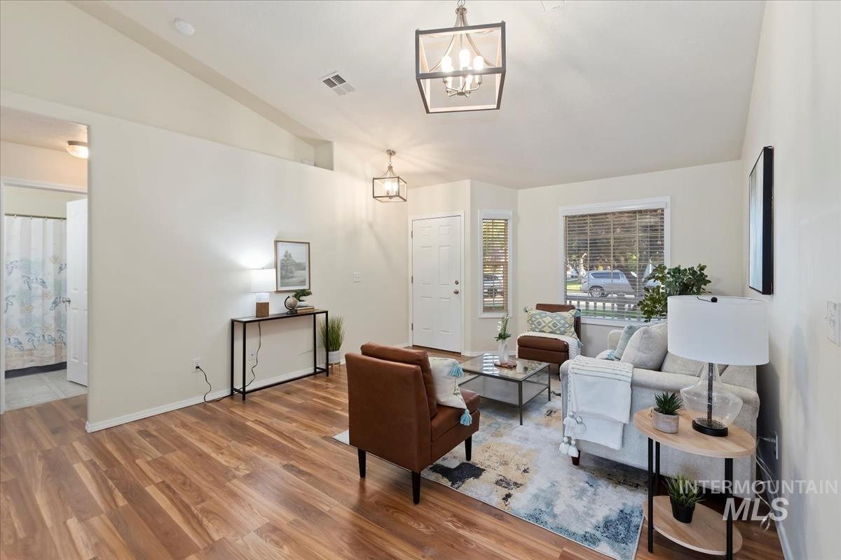 13349 Foxfire Ct