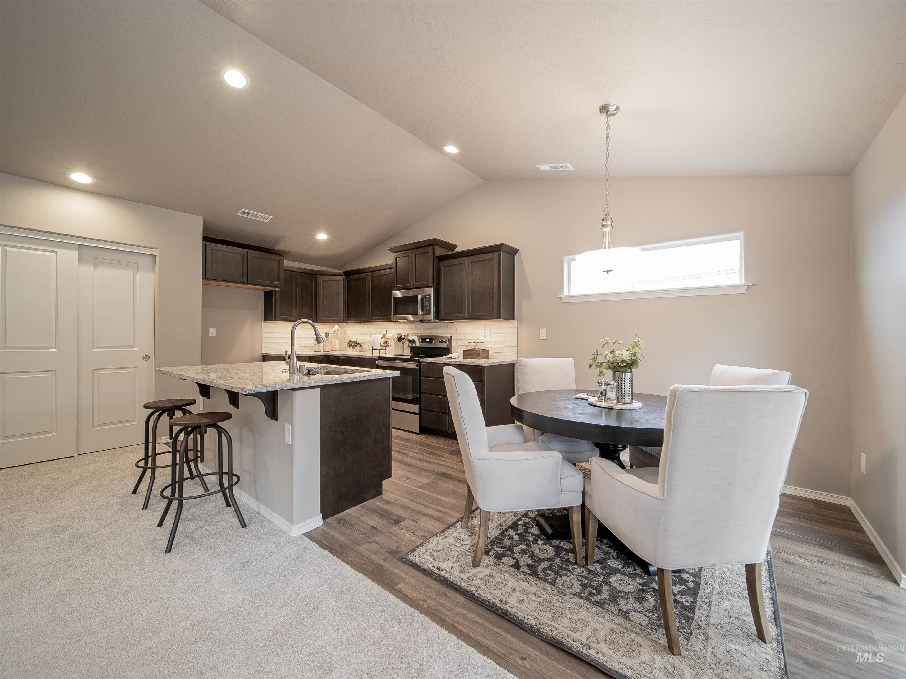 19129 Abington Ave. Unit: 1/1