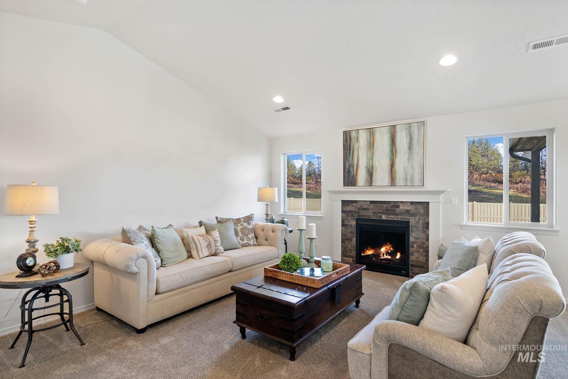 19129 Abington Ave. Unit: 1/1