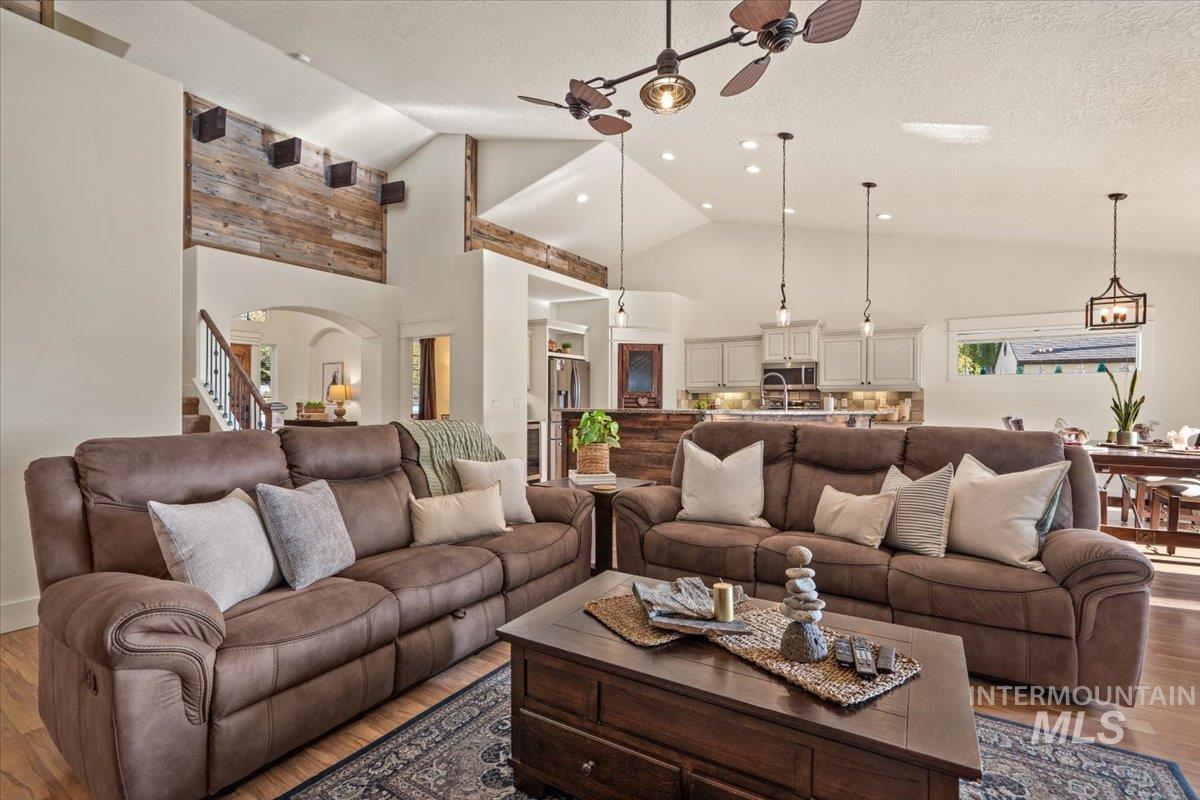 8284 Sage Run Lane