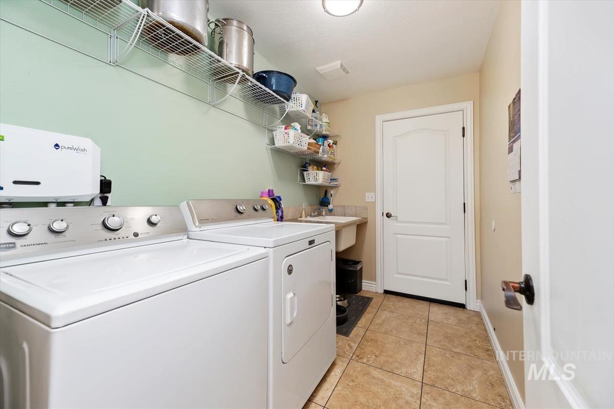 2492 W South Slope Rd