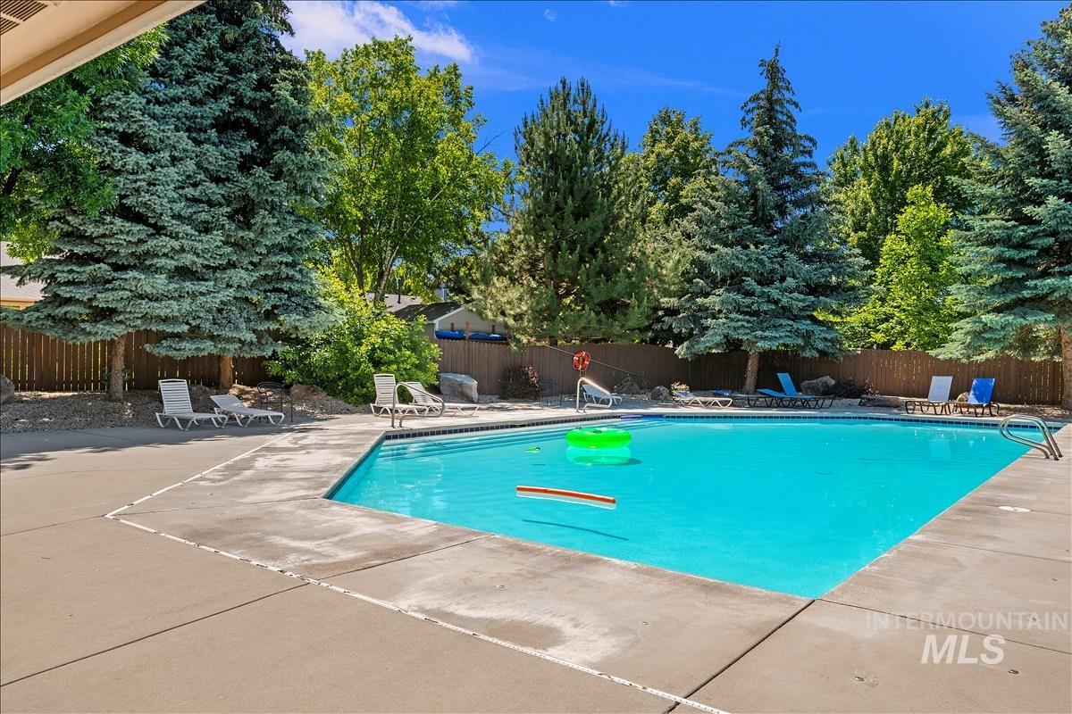 10583 N Sagecrest Pl