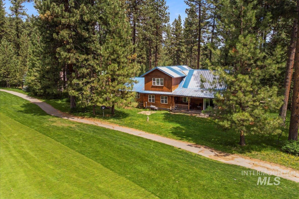 14 Sunrise Dr
