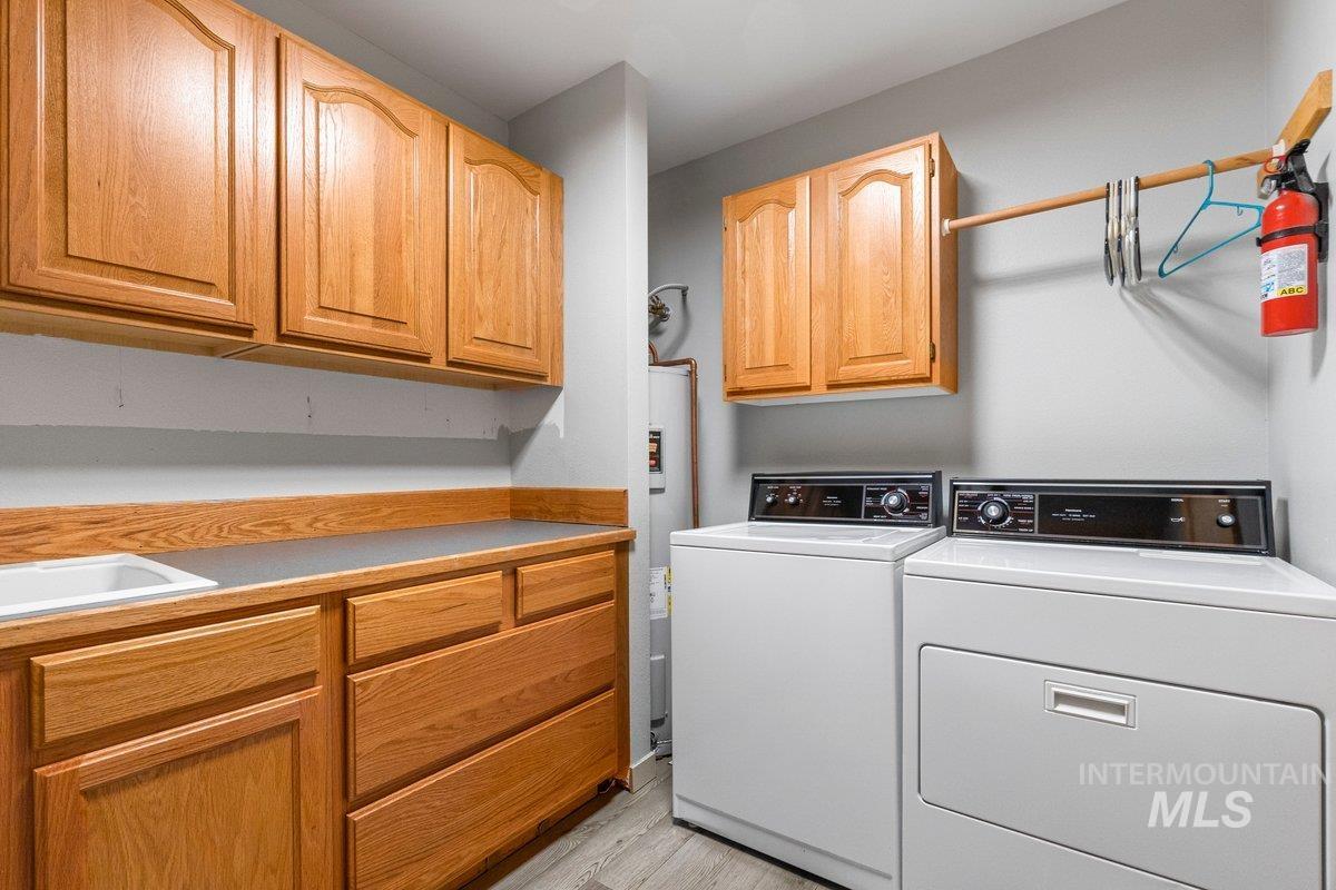 14 Sunrise Dr