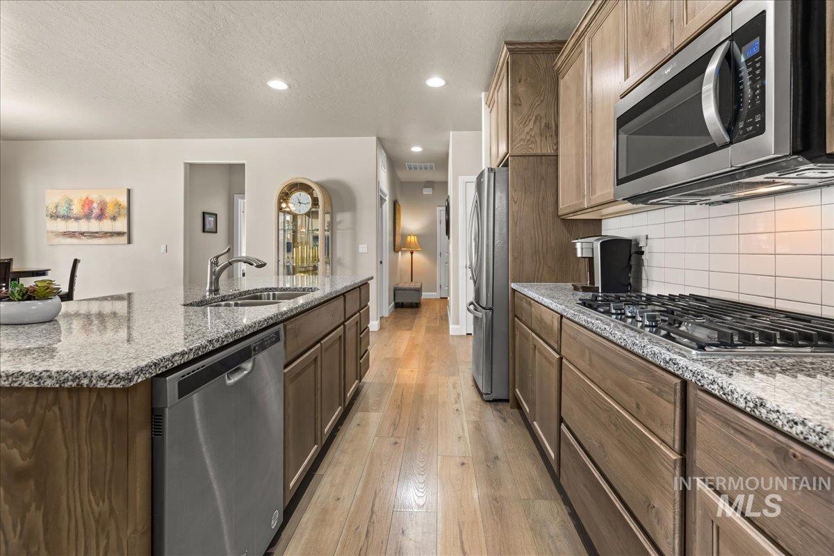 6010 W Daphne Dr.