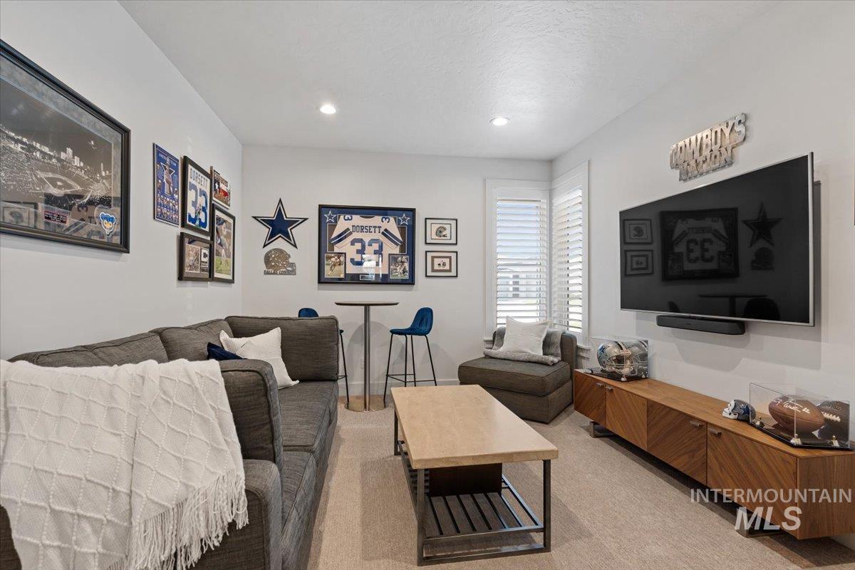 11450 W Threadgrass St