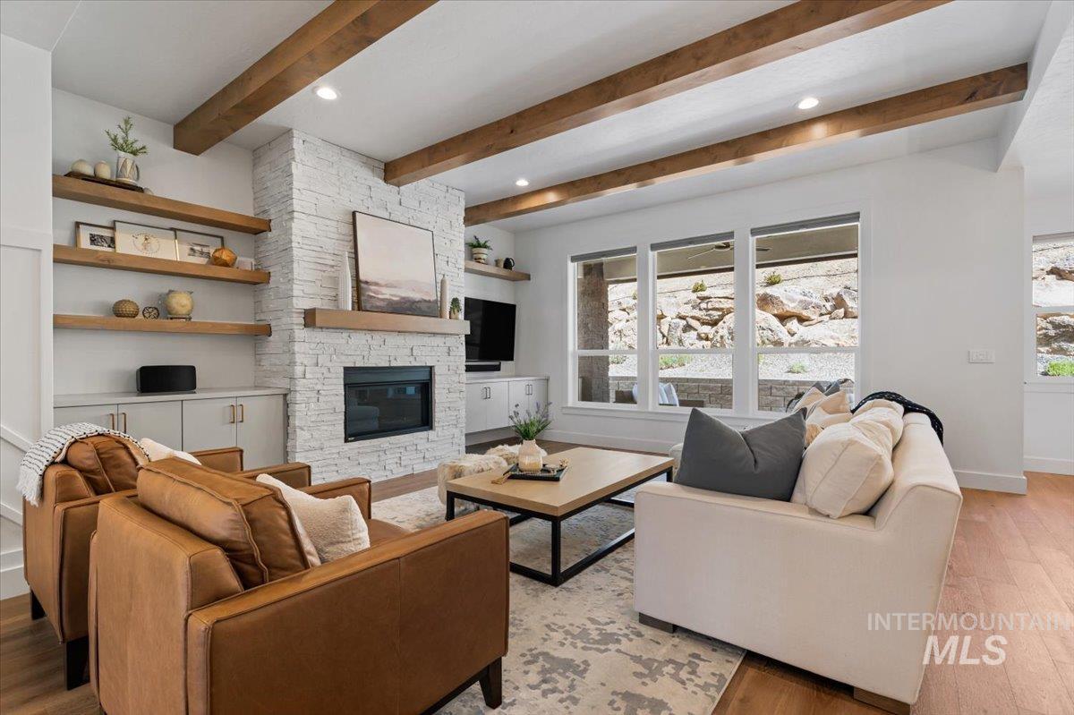 11450 W Threadgrass St