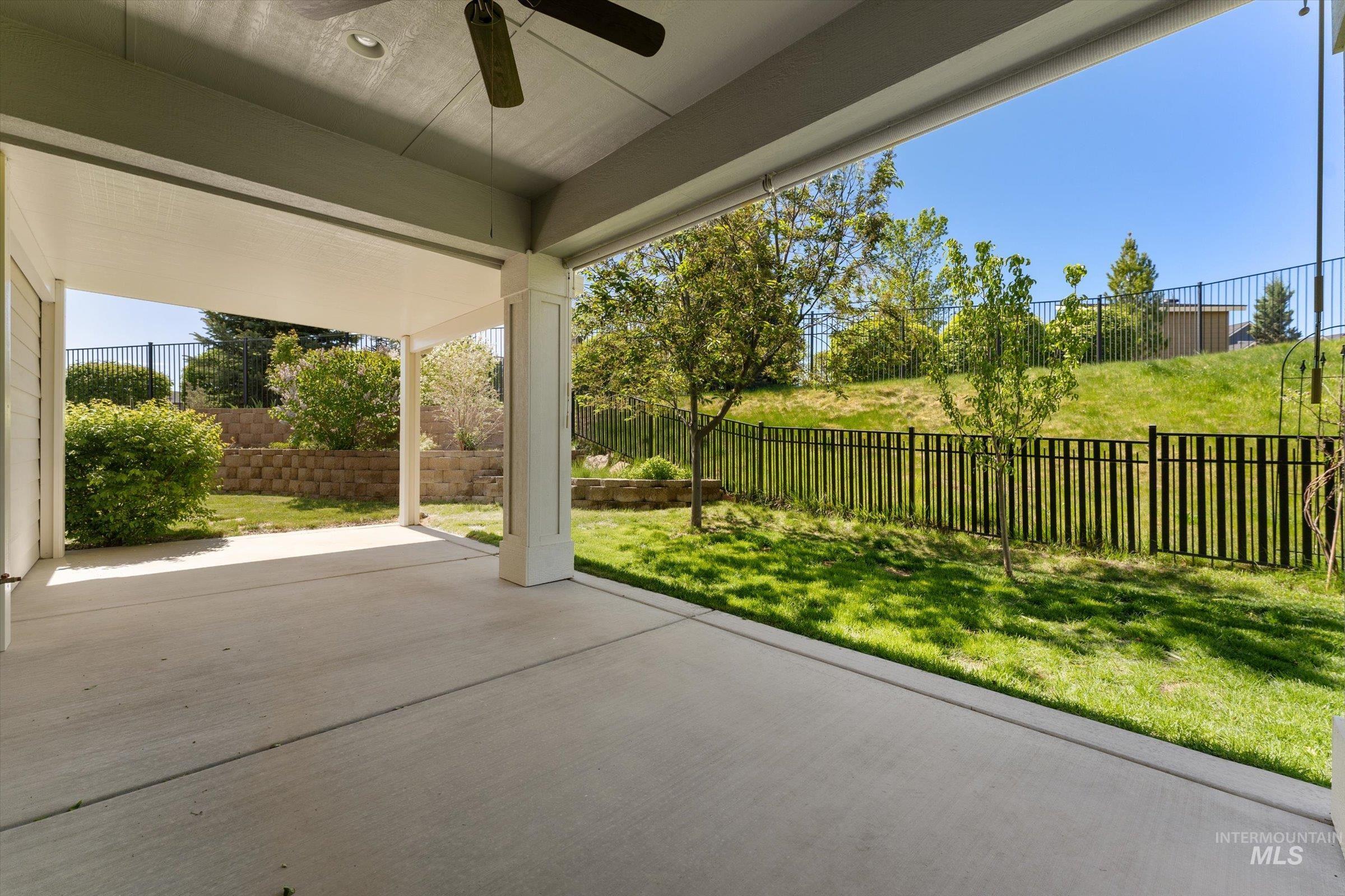 1031 E Reflect Ridge Drive