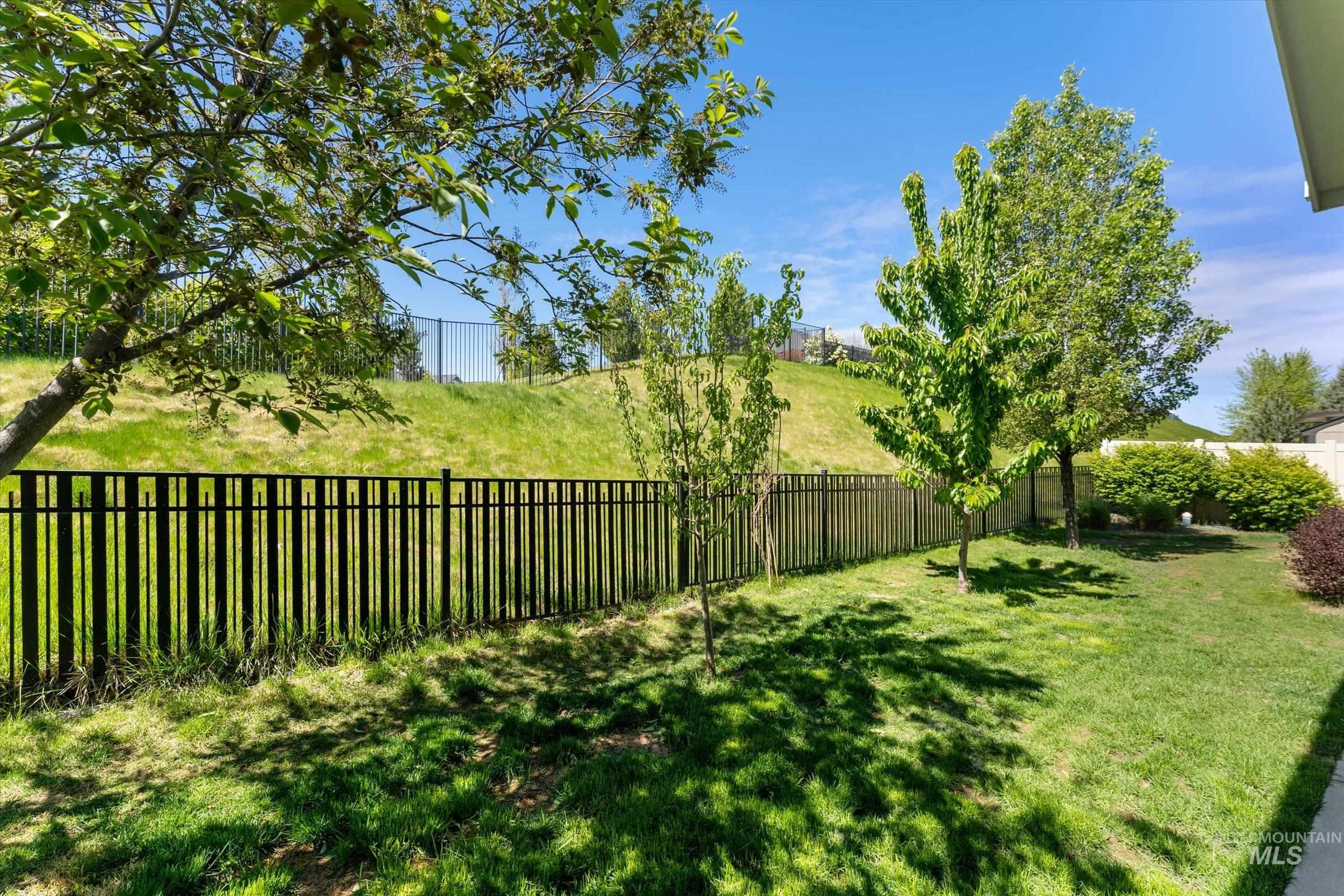 1031 E Reflect Ridge Drive