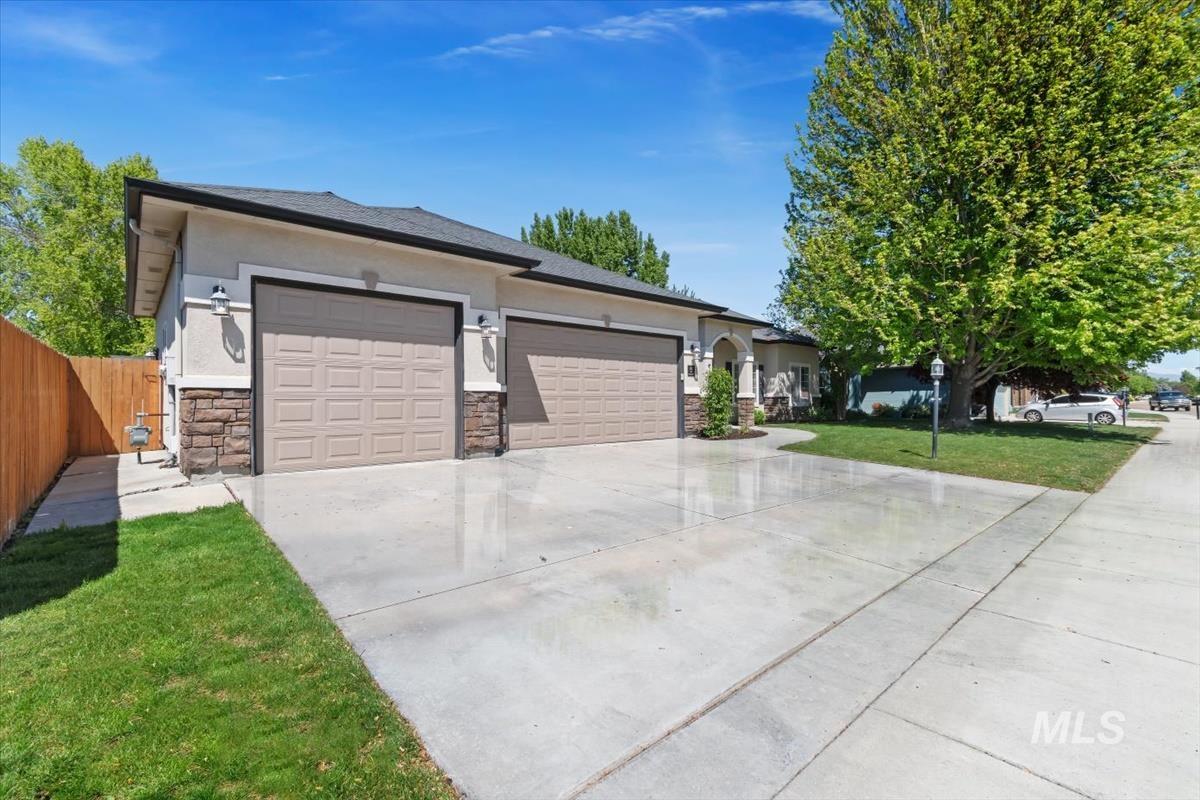 2312 W Kelly Creek Drive