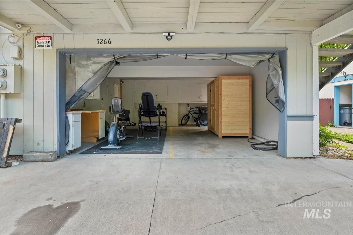 5266 W Kootenai St