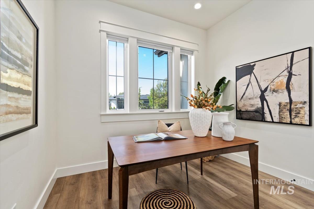 8833 W Fawn Brook St