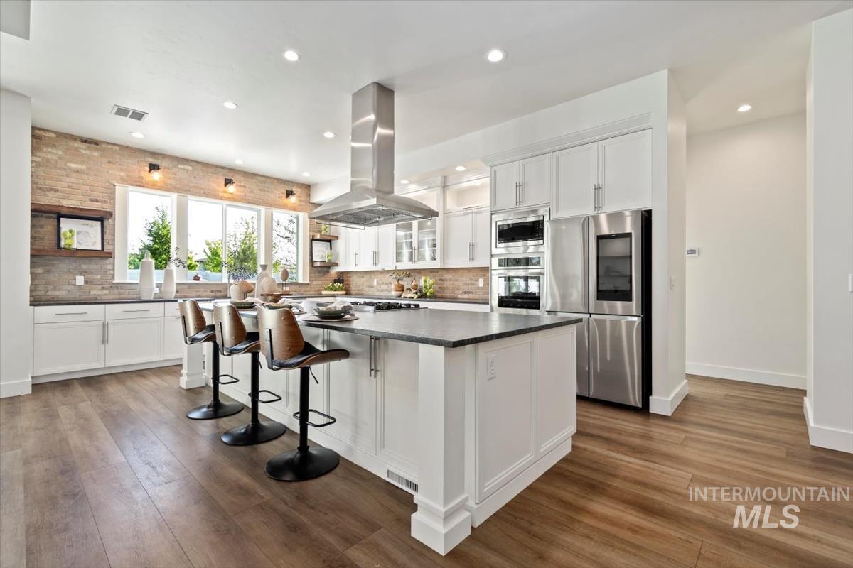 8833 W Fawn Brook St