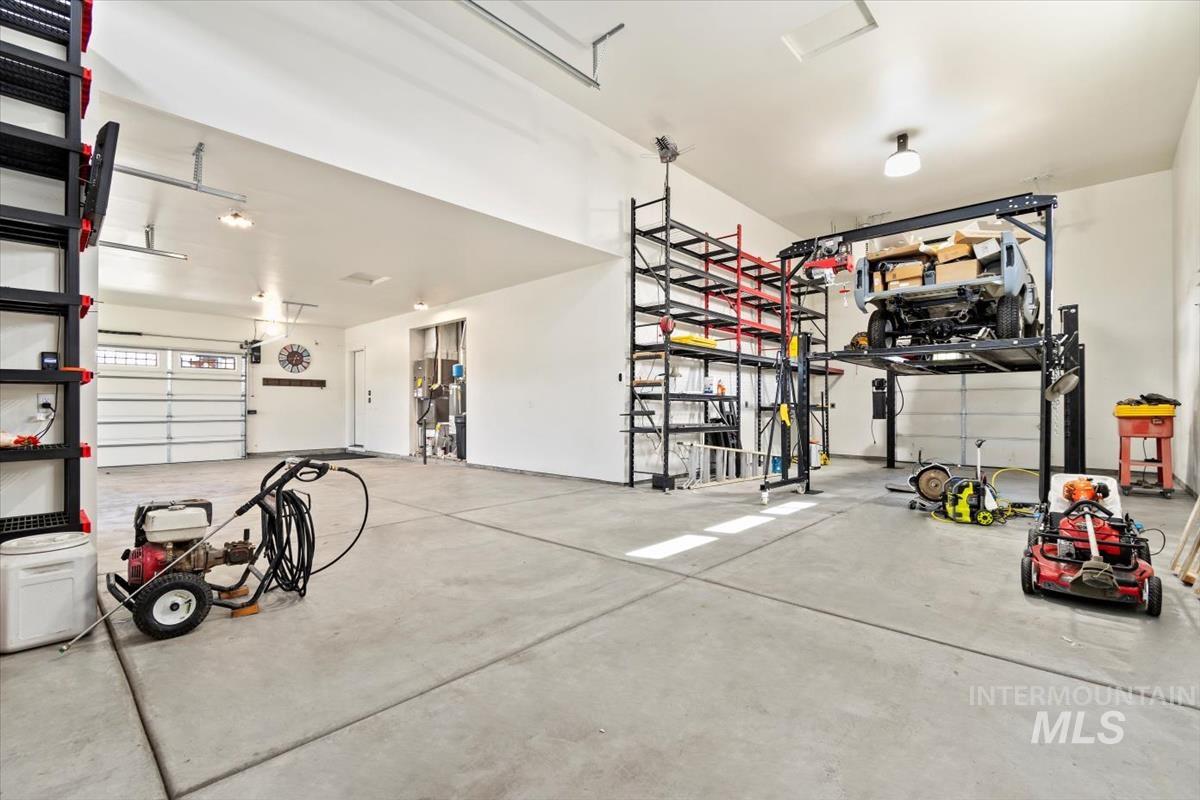 8833 W Fawn Brook St