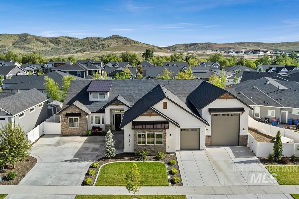 8833 W Fawn Brook St