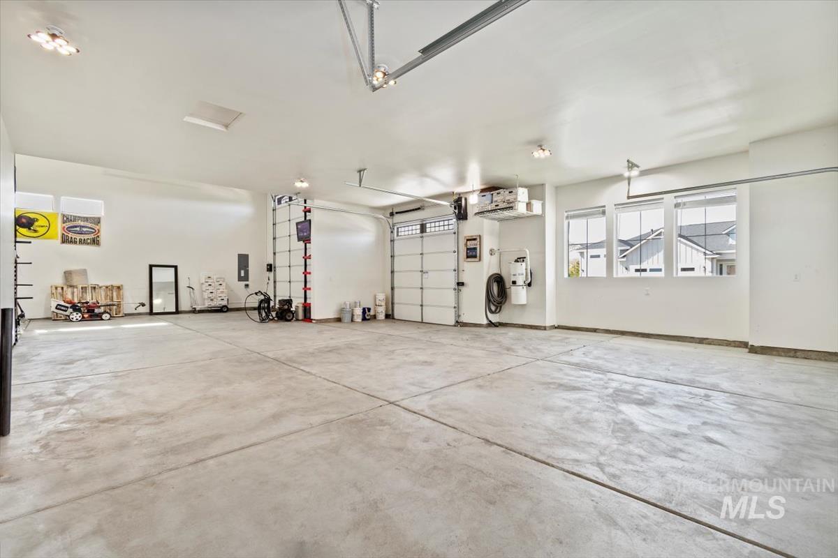 8833 W Fawn Brook St