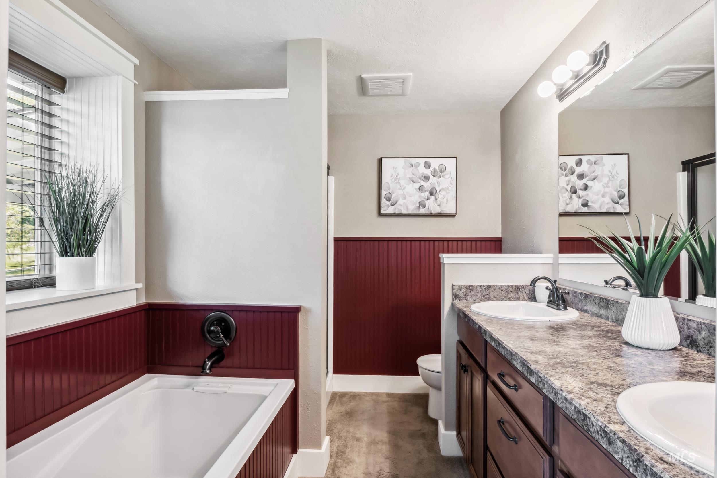 810 N Eagle Hills Way