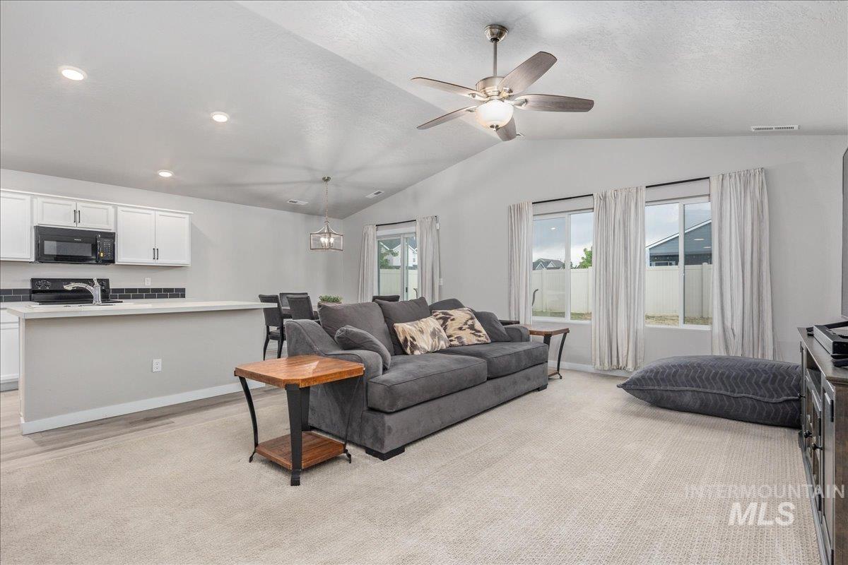 5144 W W Grand Rapids Dr