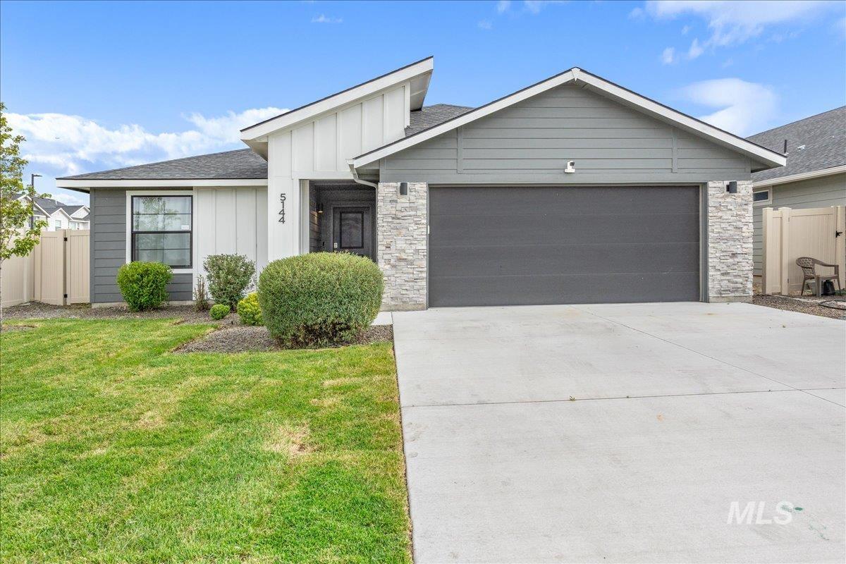 5144 W W Grand Rapids Dr