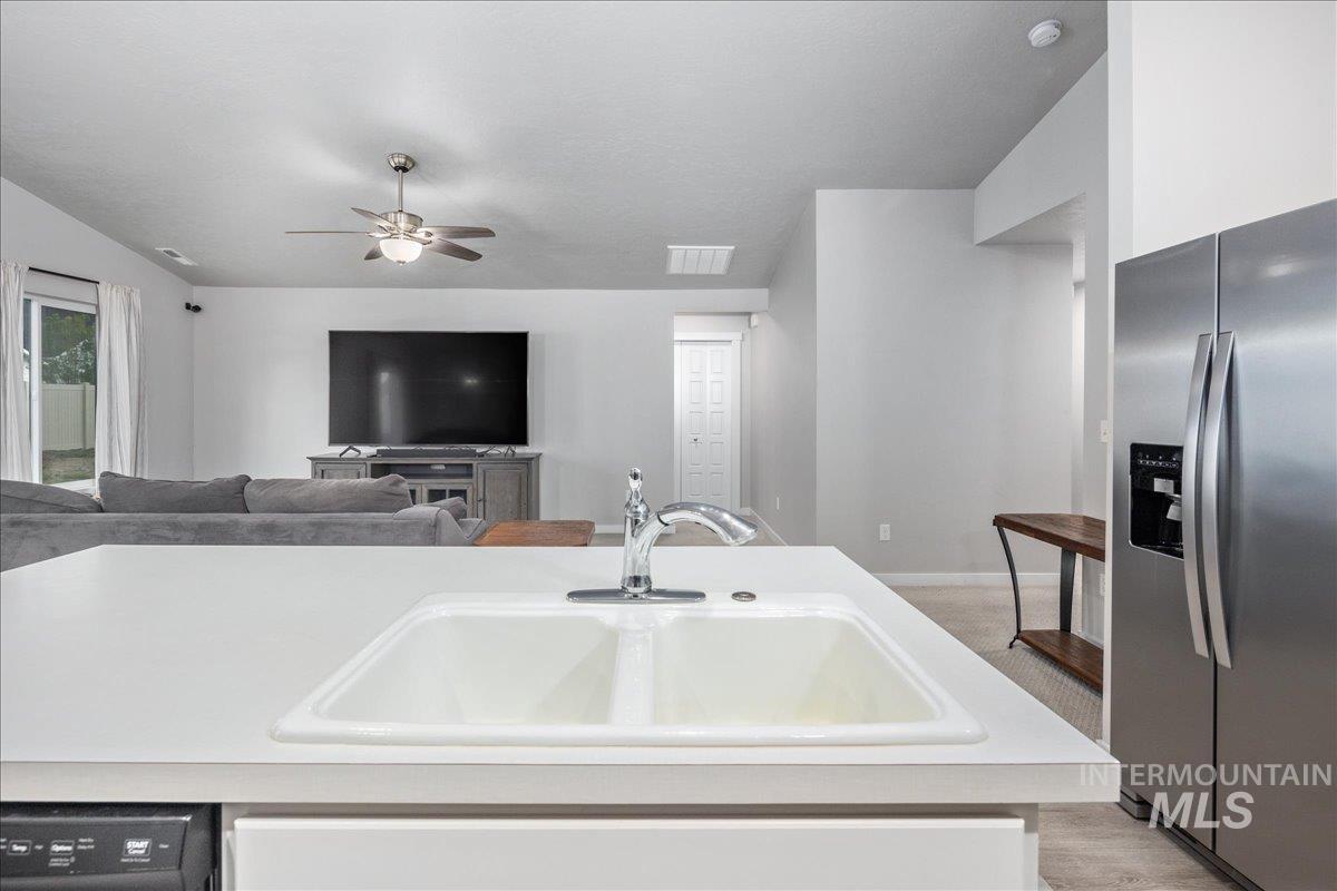 5144 W W Grand Rapids Dr