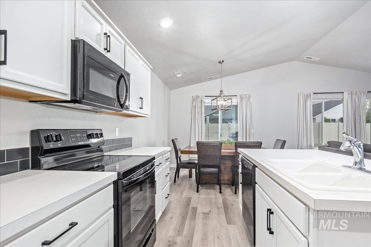 5144 W W Grand Rapids Dr