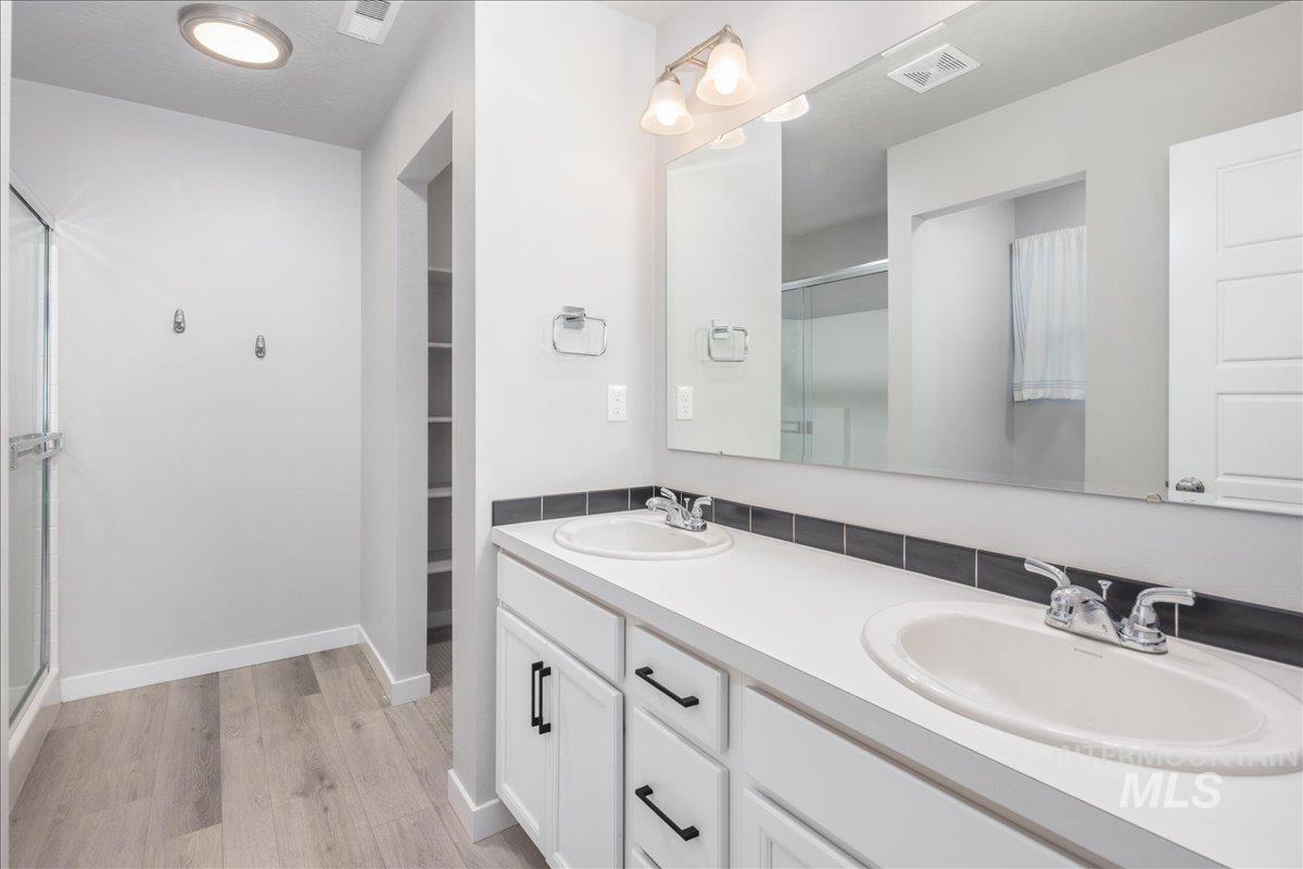 5144 W W Grand Rapids Dr