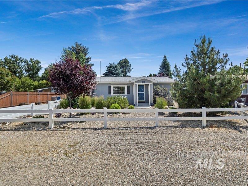 412 Elder Ave