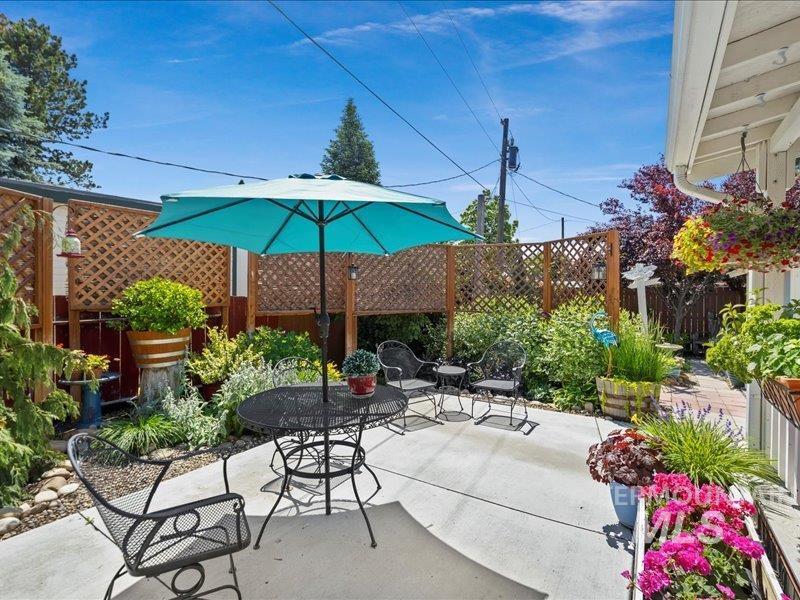 412 Elder Ave