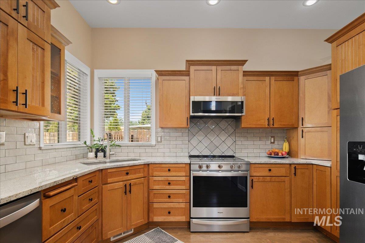 1049 N Purple Sage Way