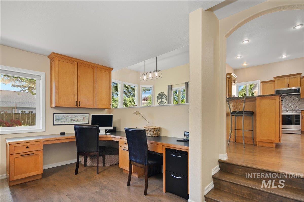 1049 N Purple Sage Way
