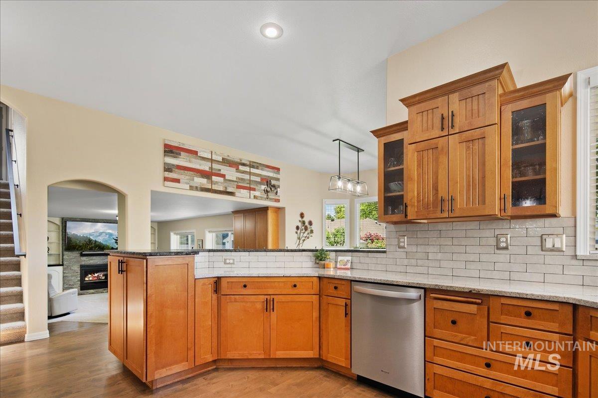 1049 N Purple Sage Way