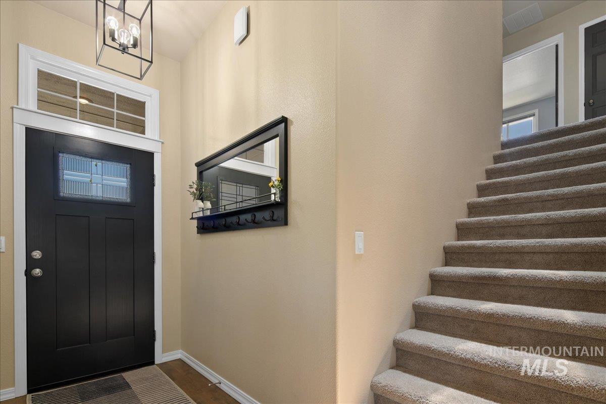 1049 N Purple Sage Way
