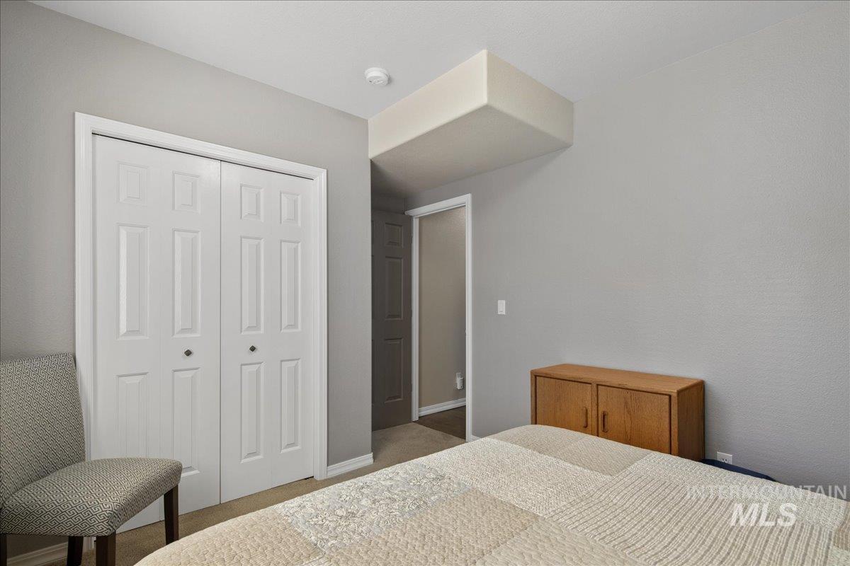 1049 N Purple Sage Way