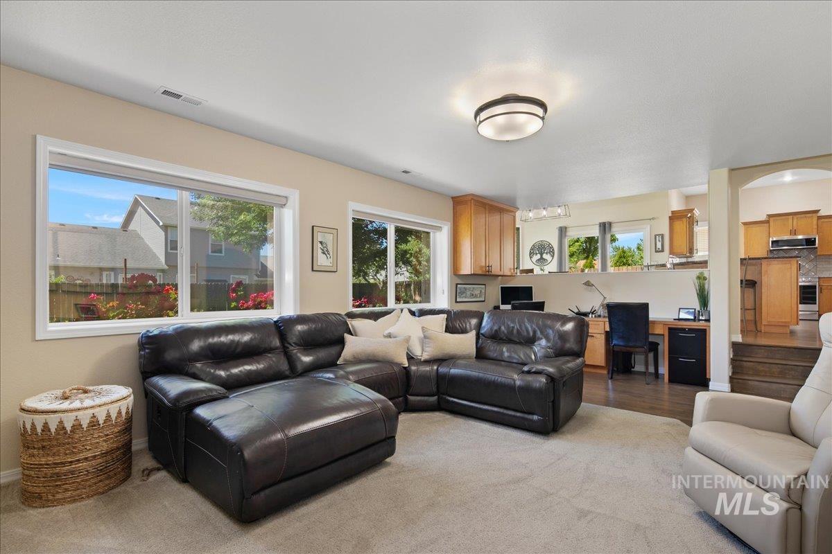 1049 N Purple Sage Way