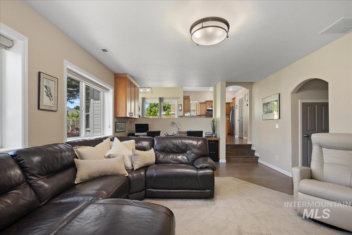 1049 N Purple Sage Way