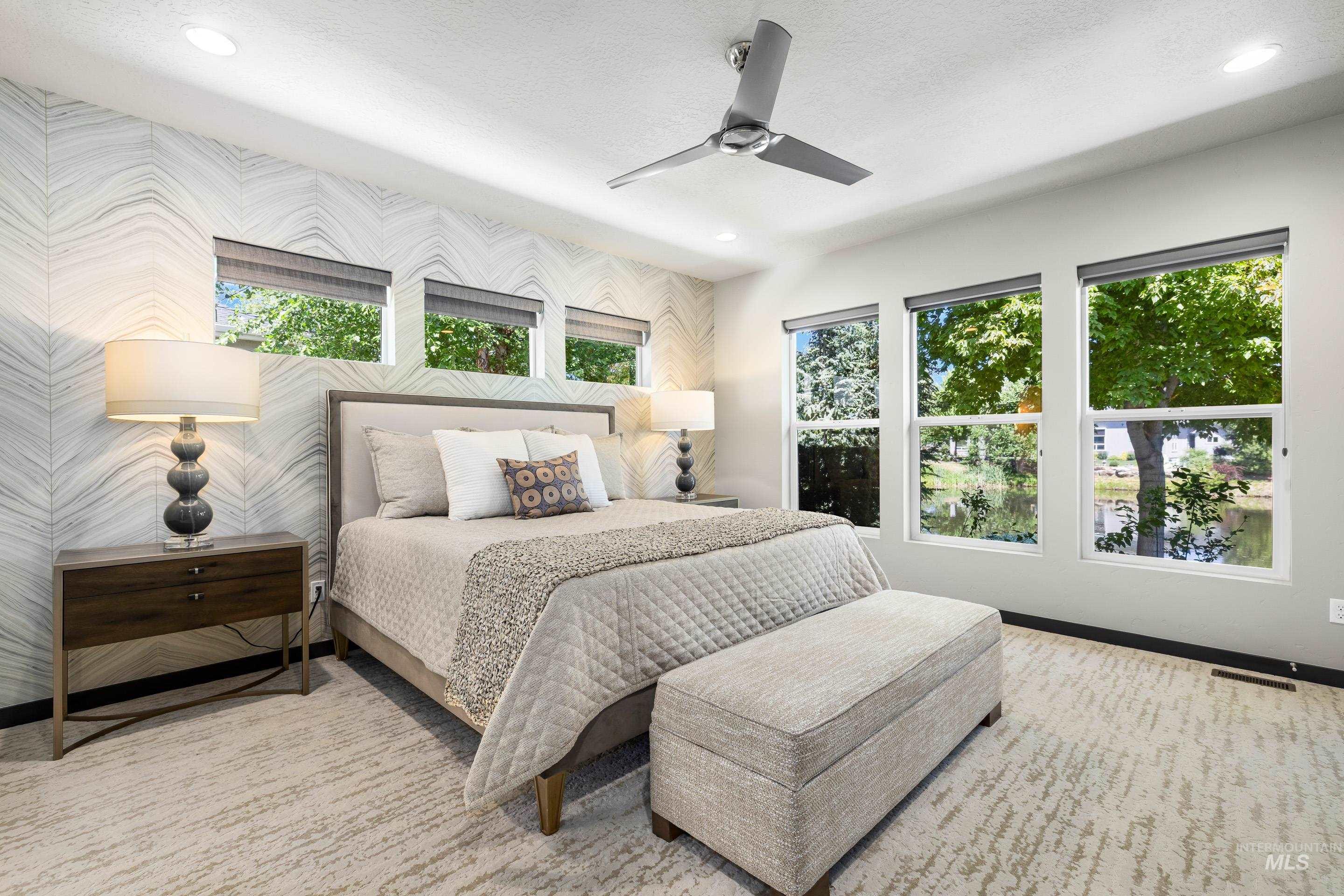 786 S Lone Hollow Way