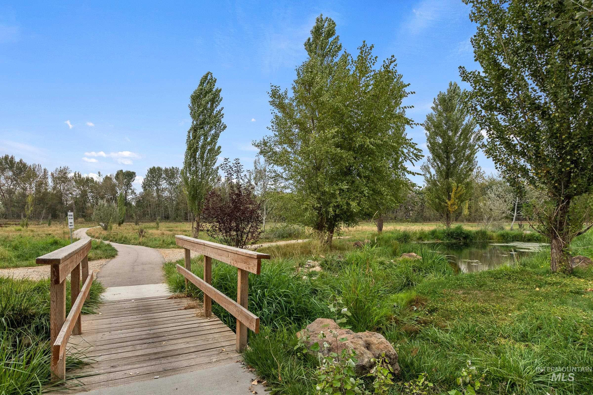 786 S Lone Hollow Way